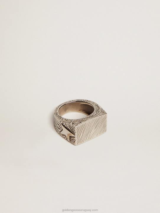 hombres anillo cuadrado en color plata envejecidaGolden Goose 02H6836