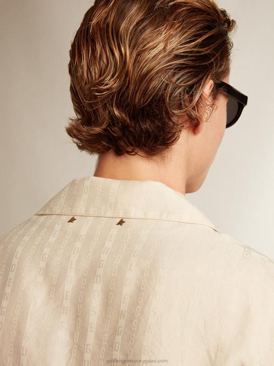 hombres camisa de manga corta de lino color pergaminoGolden Goose 02H6779