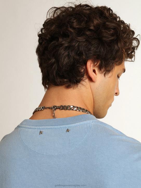 hombres camiseta de la colección Journey en azul puerto con misterio de ganso dorado negro en contraste sobre el estampado Golden Express 02H6747