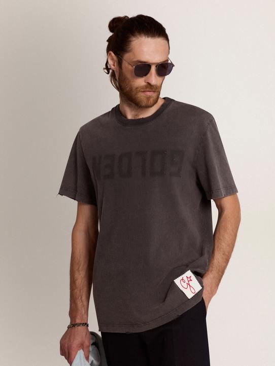 hombres camiseta de la colección en gris antracita con tratamiento envejecidoGolden Goose 02H6699