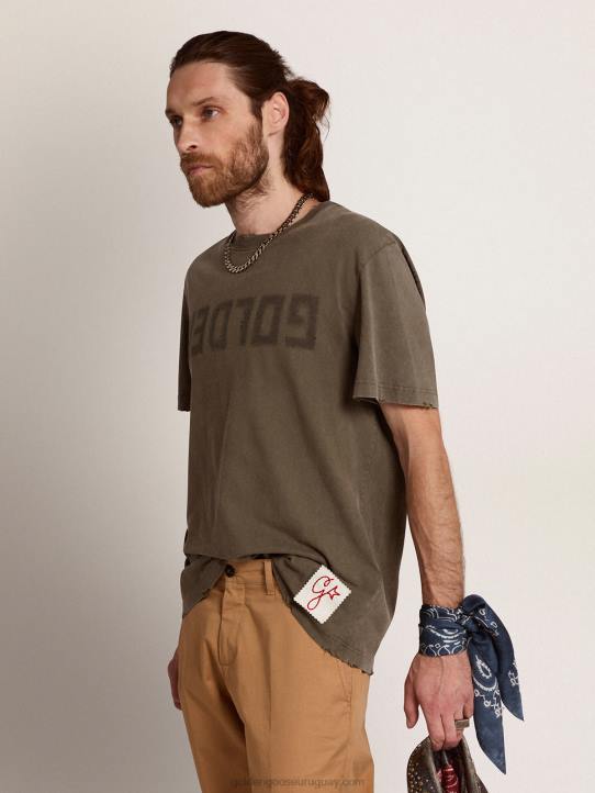 hombres camiseta verde oliva colección efecto envejecido con letras doradas en la parte delantera 02H6723