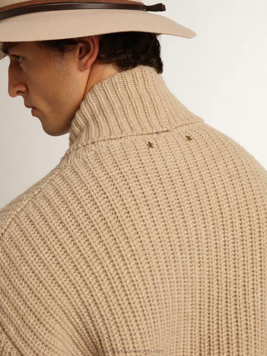 hombres Cárdigan cruzado de la colección Journey de lana de canalé beige con parches de piel tono sobre tonoGolden Goose 02H6715