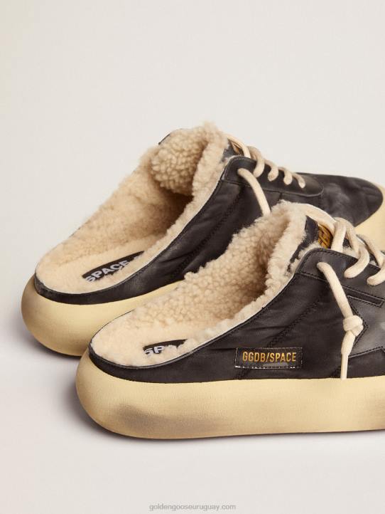 hombres sabot space-star de nailon negro acolchado con forro de borregoGolden Goose 02H6613