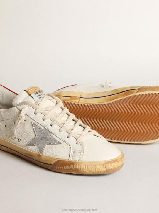 hombres zapatillas super-star con estrella de piel plateada metalizada y refuerzo del talón de ante rojoGolden Goose 02H6531