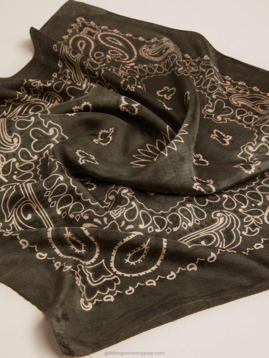 mujer Pañuelo de la colección en color verde musgo con estampado paisleyGolden Goose 02H6314
