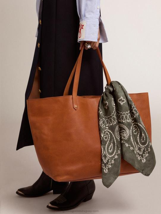 mujer Pañuelo de la colección en color verde musgo con estampado paisleyGolden Goose 02H6314
