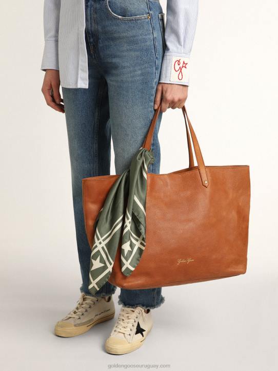 mujer Pañuelo de la colección en color verde musgo con estrellas y rayas blancas en contrasteGolden Goose 02H6305