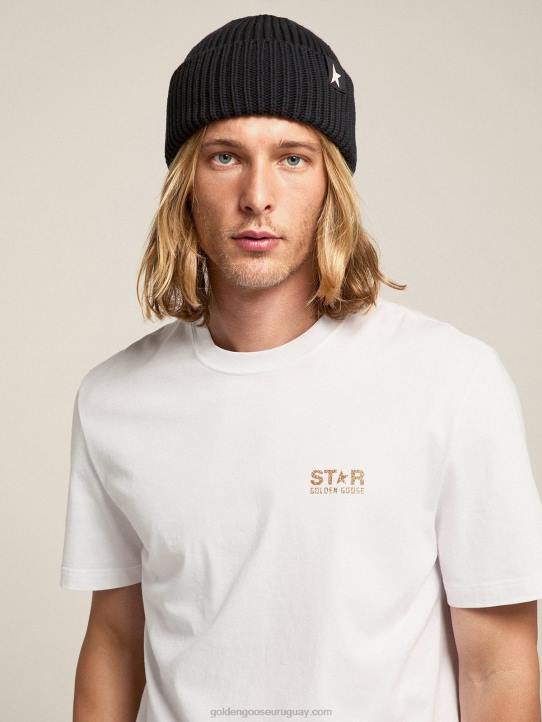 mujer gorro de lana negro con estrella blanca en contrasteGolden Goose 02H6375