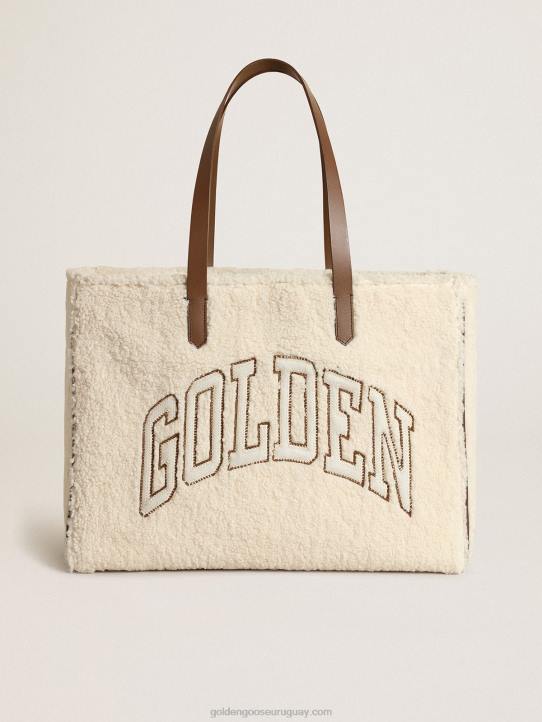 mujer bolso east-west california de pelo sintético blanco con letras doradas y asas en contraste 02H6446