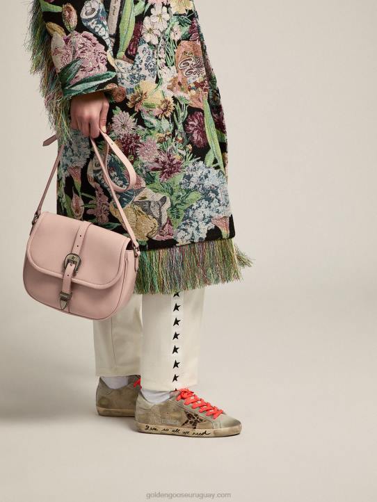 mujer bolso rodeo mediano de piel color rosa cuarzoGolden Goose 02H6480