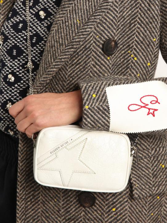 mujer bolso mini estrella de piel blanca brillante con estrella tono sobre tonoGolden Goose 02H6445