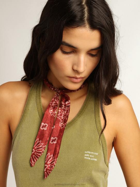 mujer camiseta sin mangas verde pesto con letras blancas en el frenteGolden Goose 02H61044