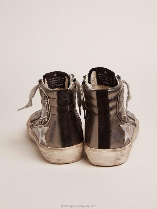 mujer zapatillas deportivas con empeine de piel laminada plateada y tachuelas en forma de estrellaGolden Goose 02H6108
