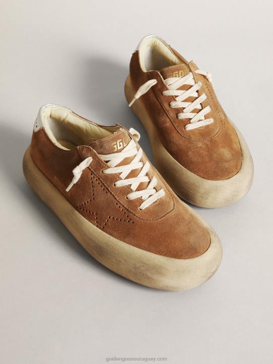 mujer Zapatos space-star de ante color tabaco con estrella perforada y refuerzo del talón de piel metalizada plateadaGolden Goose 02H6236