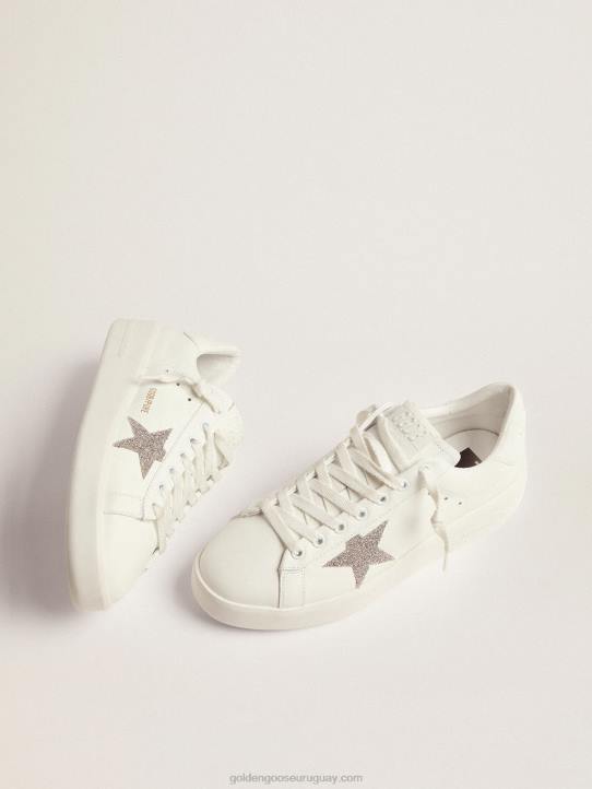mujer purestar de piel blanca con estrella de cristal de swarovski plateadaGolden Goose 02H697
