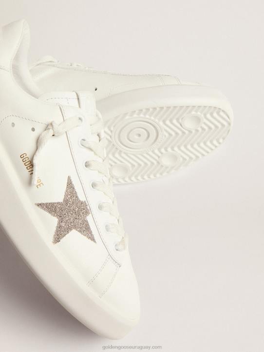 mujer purestar de piel blanca con estrella de cristal de swarovski plateadaGolden Goose 02H697