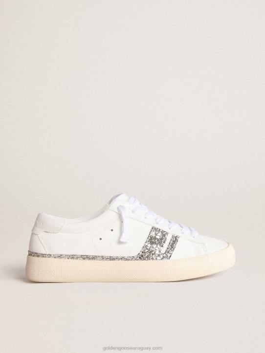 mujer Yatay modelo 1b zapatillas sostenibles con parte superior de base biológica blanca y purpurina reciclada plateada.Golden Goose 02H6168