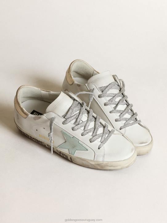 mujer super-star ltd con una estrella aguamarina y una lengüeta de platino en el talónGolden Goose 02H6263