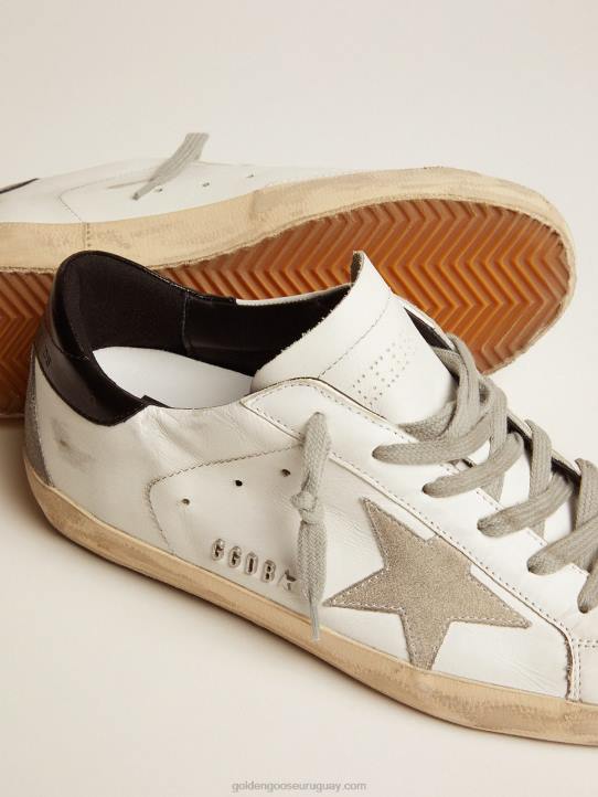 mujer zapatillas super-star con refuerzo negro en el talón y letras con tachuelas de metalGolden Goose 02H610