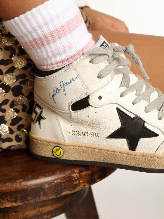 niños calcetines de algodón blanco con rayas rosas y logo de ganso dorado 02H6886