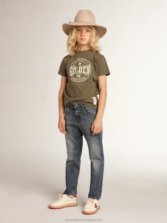 camiseta de niño verde oliva con logo blanco estampado en el centroGolden Goose 02H6892